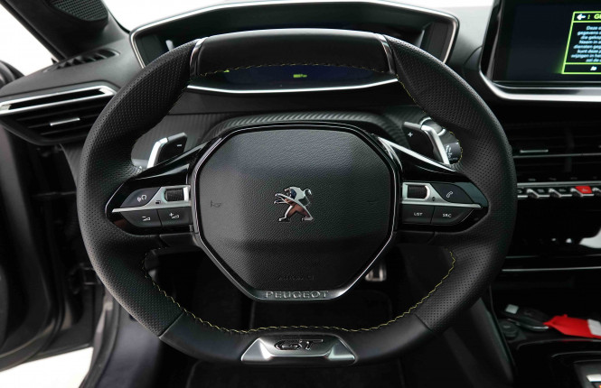 PEUGEOT_PEUGEOT_208_2653183_8.jpg