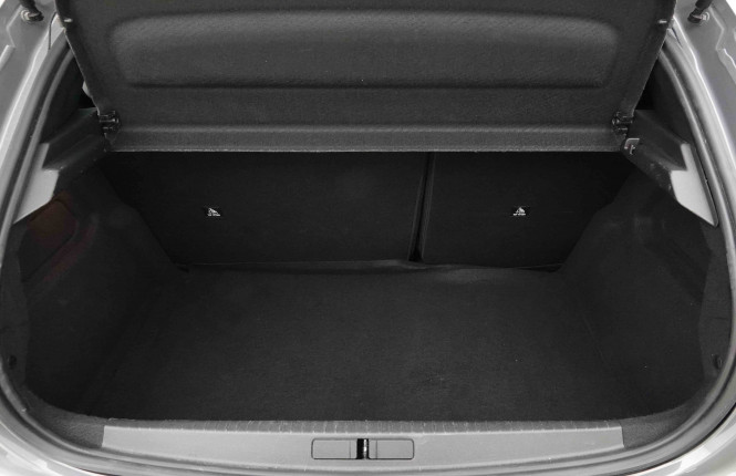 PEUGEOT_PEUGEOT_208_2653253_5.jpg PEUGEOT_PEUGEOT_208_2653253_5.jpg
