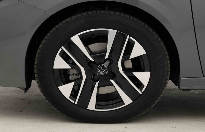 PEUGEOT_PEUGEOT_208_2653267_21.jpg