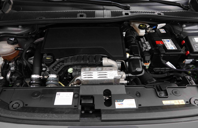 PEUGEOT_PEUGEOT_208_2653267_22.jpg