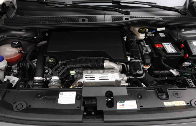 PEUGEOT_PEUGEOT_208_2653269_20.jpg PEUGEOT_PEUGEOT_208_2653269_20.jpg