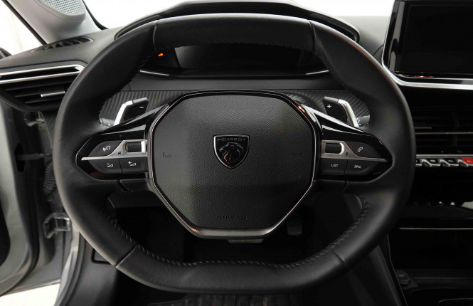 PEUGEOT_PEUGEOT_208_2653976_8.jpg