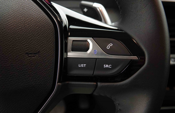 PEUGEOT_PEUGEOT_208_2654230_19.jpg