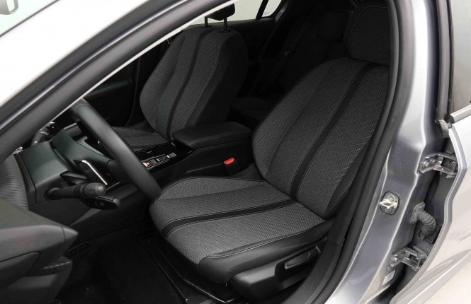 PEUGEOT_PEUGEOT_208_2654230_6.jpg