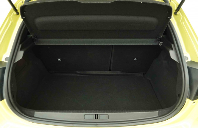 PEUGEOT_PEUGEOT_208_2654231_5.jpg