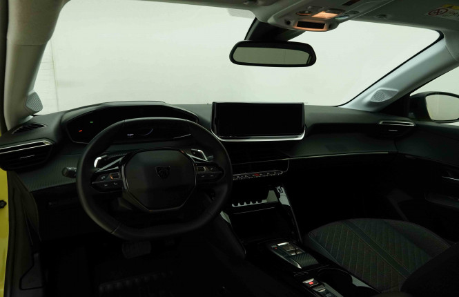PEUGEOT_PEUGEOT_208_2654231_7.jpg