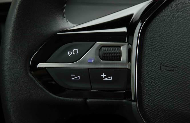 PEUGEOT_PEUGEOT_208_2654234_18.jpg PEUGEOT_PEUGEOT_208_2654234_18.jpg