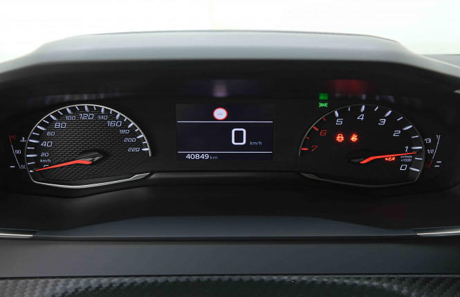 PEUGEOT_PEUGEOT_208_2654934_14.jpg