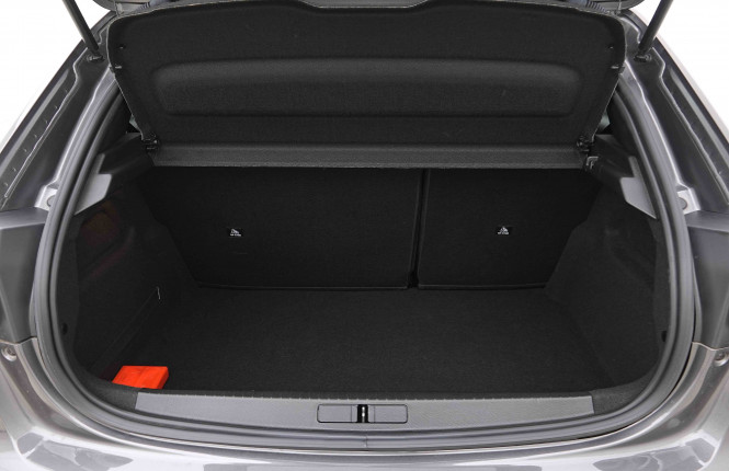 PEUGEOT_PEUGEOT_208_2654934_5.jpg