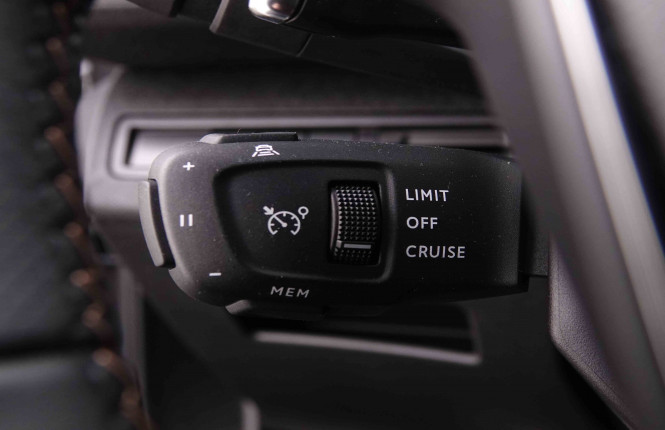 PEUGEOT_PEUGEOT_3008_2547283_17.jpg