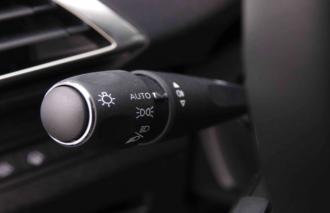 PEUGEOT_PEUGEOT_3008_2547288_16.jpg
