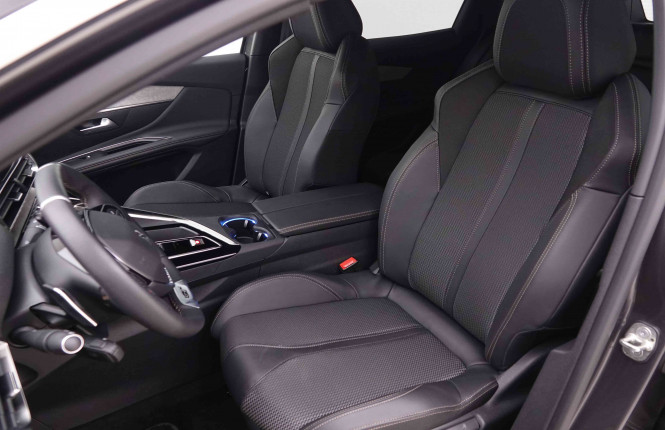 PEUGEOT_PEUGEOT_3008_2548361_6.jpg