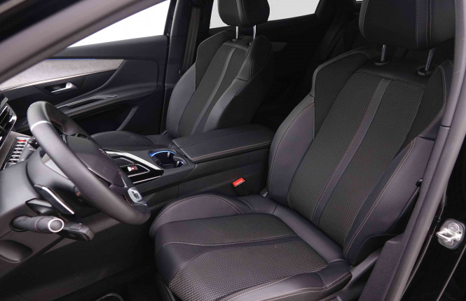 PEUGEOT_PEUGEOT_3008_2548362_7.jpg