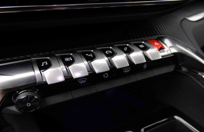 PEUGEOT_PEUGEOT_3008_2548767_14.jpg