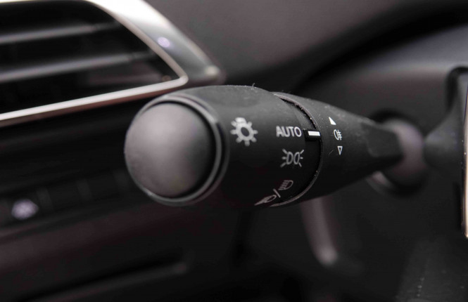 PEUGEOT_PEUGEOT_3008_2548767_16.jpg