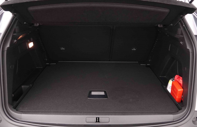 PEUGEOT_PEUGEOT_3008_2548767_5.jpg