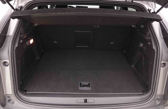 PEUGEOT_PEUGEOT_3008_2549459_5.jpg