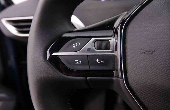 PEUGEOT_PEUGEOT_3008_2550329_16.jpg PEUGEOT_PEUGEOT_3008_2550329_16.jpg