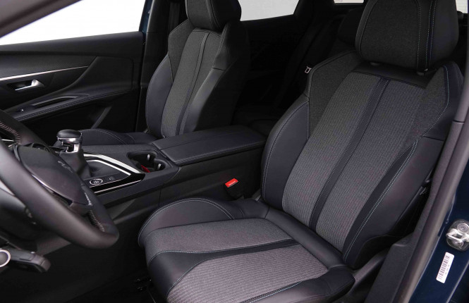 PEUGEOT_PEUGEOT_3008_2550329_6.jpg PEUGEOT_PEUGEOT_3008_2550329_6.jpg