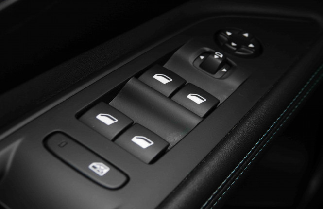 PEUGEOT_PEUGEOT_3008_2550330_18.jpg PEUGEOT_PEUGEOT_3008_2550330_18.jpg