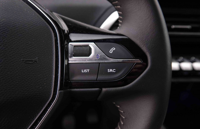 PEUGEOT_PEUGEOT_3008_2550336_17.jpg PEUGEOT_PEUGEOT_3008_2550336_17.jpg