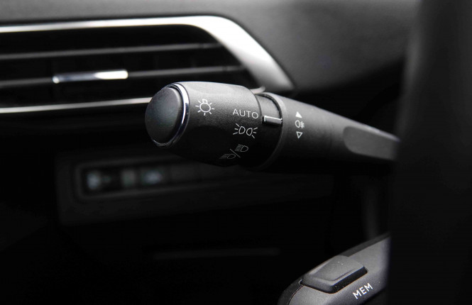 PEUGEOT_PEUGEOT_3008_2550339_15.jpg PEUGEOT_PEUGEOT_3008_2550339_15.jpg