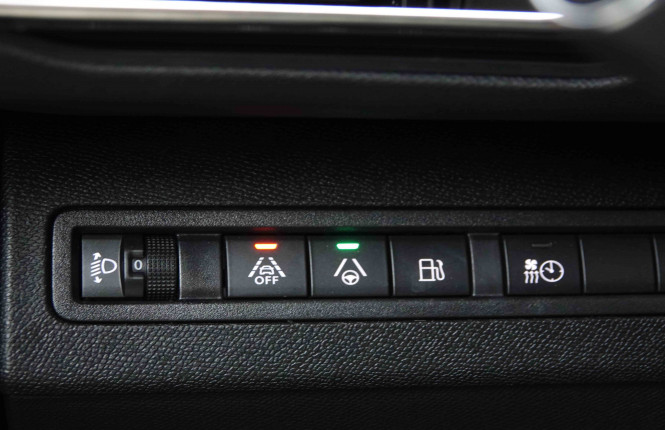 PEUGEOT_PEUGEOT_3008_2550933_22.jpg PEUGEOT_PEUGEOT_3008_2550933_22.jpg