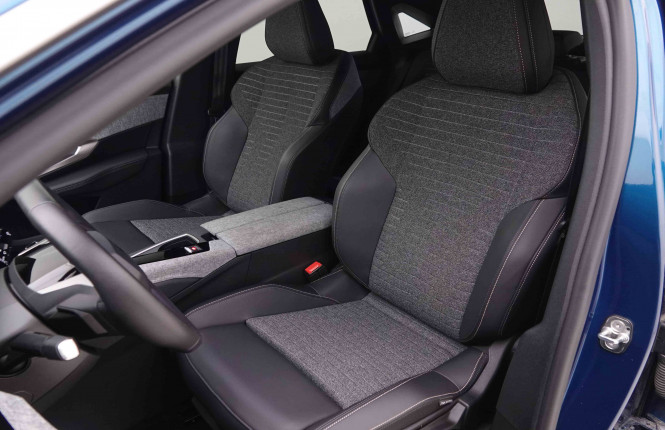 PEUGEOT_PEUGEOT_3008_2551075_6.jpg PEUGEOT_PEUGEOT_3008_2551075_6.jpg