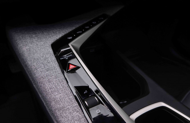 PEUGEOT_PEUGEOT_3008_2551078_12.jpg PEUGEOT_PEUGEOT_3008_2551078_12.jpg