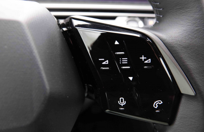 PEUGEOT_PEUGEOT_3008_2551225_19.jpg PEUGEOT_PEUGEOT_3008_2551225_19.jpg