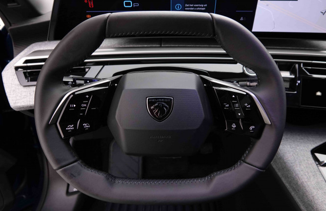 PEUGEOT_PEUGEOT_3008_2551229_8.jpg PEUGEOT_PEUGEOT_3008_2551229_8.jpg