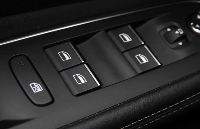 PEUGEOT_PEUGEOT_3008_2652901_23.jpg PEUGEOT_PEUGEOT_3008_2652901_23.jpg