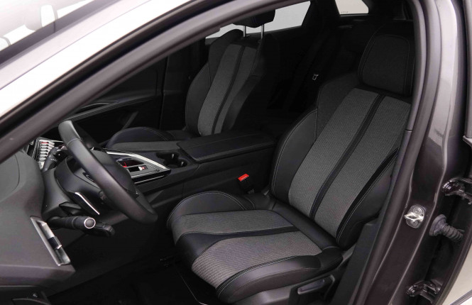 PEUGEOT_PEUGEOT_3008_2653106_6.jpg