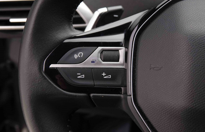 PEUGEOT_PEUGEOT_3008_2653109_19.jpg