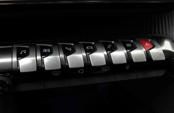 PEUGEOT_PEUGEOT_3008_2653112_14.jpg