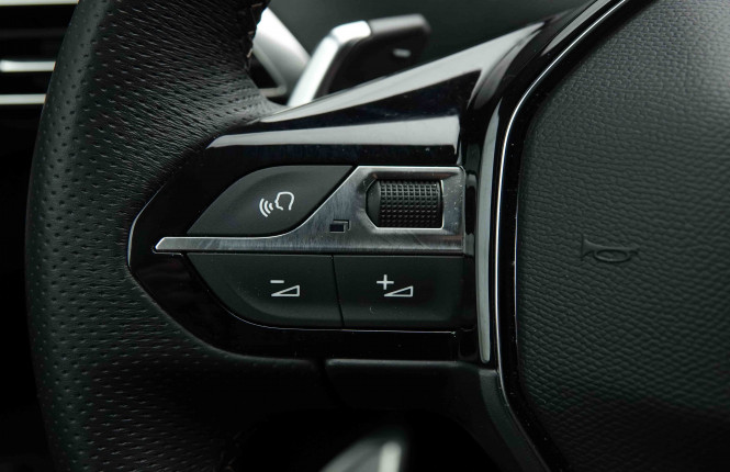 PEUGEOT_PEUGEOT_3008_2654448_19.jpg PEUGEOT_PEUGEOT_3008_2654448_19.jpg