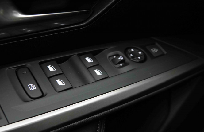 PEUGEOT_PEUGEOT_3008_2654550_20.jpg
