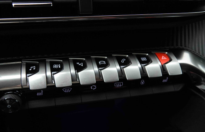 PEUGEOT_PEUGEOT_3008_2654669_15.jpg