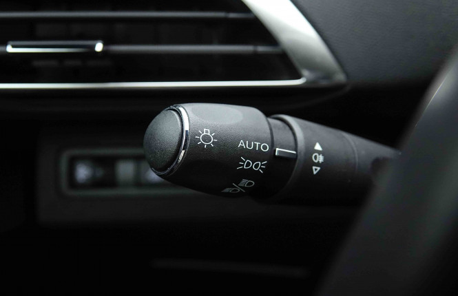 PEUGEOT_PEUGEOT_3008_2654669_17.jpg