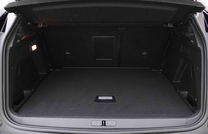 PEUGEOT_PEUGEOT_3008_2654669_5.jpg