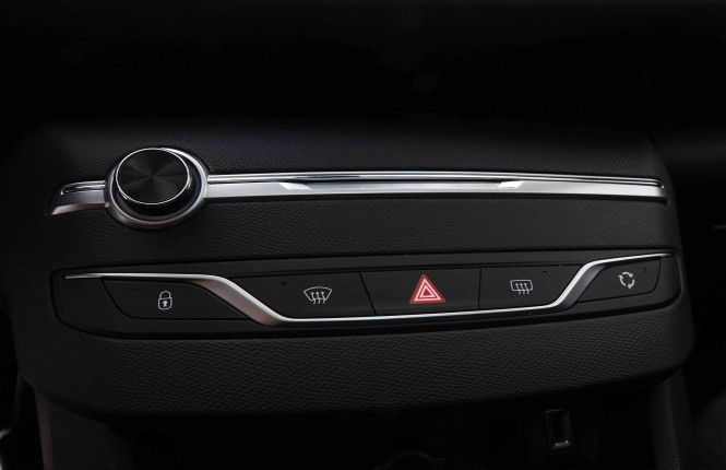 PEUGEOT_PEUGEOT_308_2547991_15.jpg