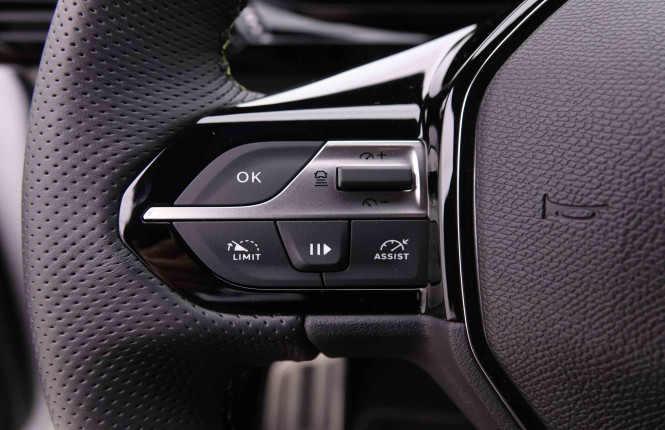 PEUGEOT_PEUGEOT_308_2548371_19.jpg