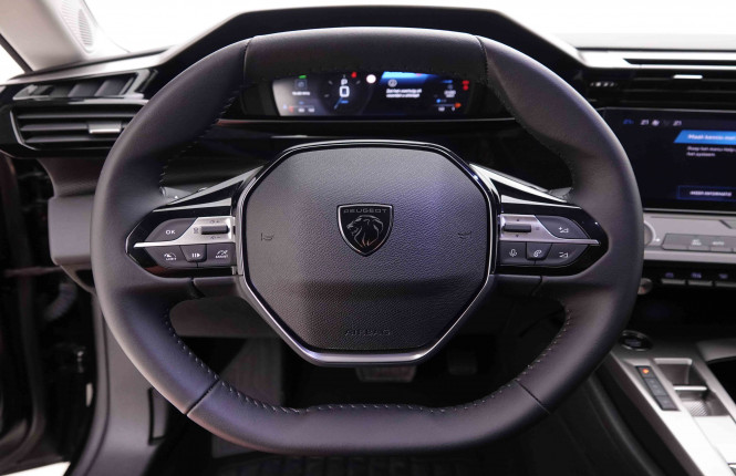 PEUGEOT_PEUGEOT_308_2548535_8.jpg