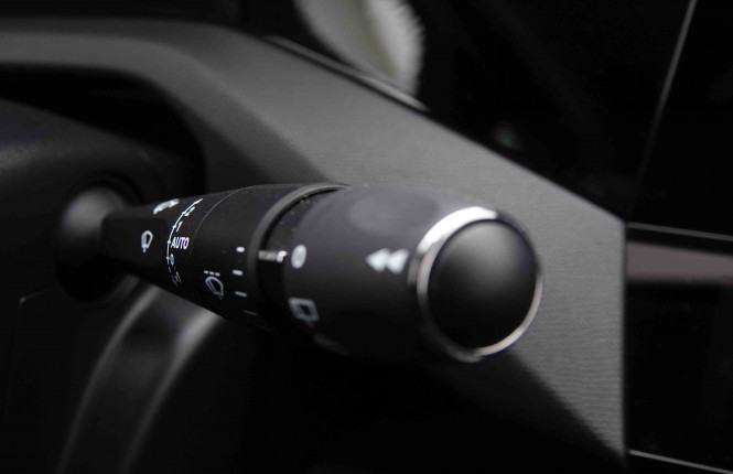 PEUGEOT_PEUGEOT_308_2550396_16.jpg PEUGEOT_PEUGEOT_308_2550396_16.jpg