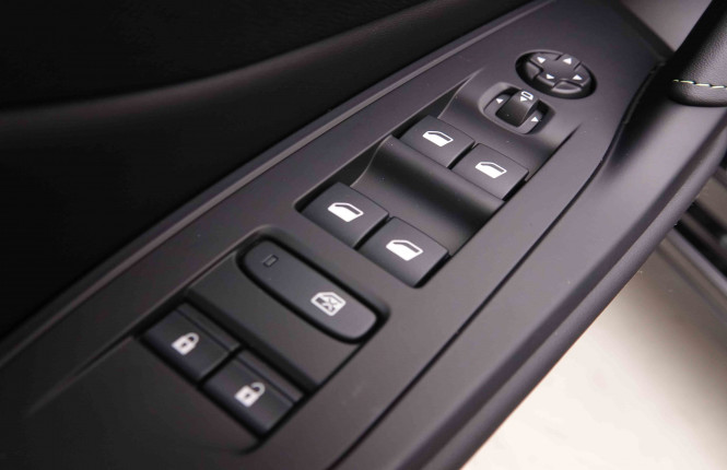 PEUGEOT_PEUGEOT_308_2550564_22.jpg