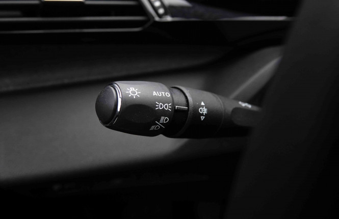 PEUGEOT_PEUGEOT_308_2550925_16.jpg PEUGEOT_PEUGEOT_308_2550925_16.jpg