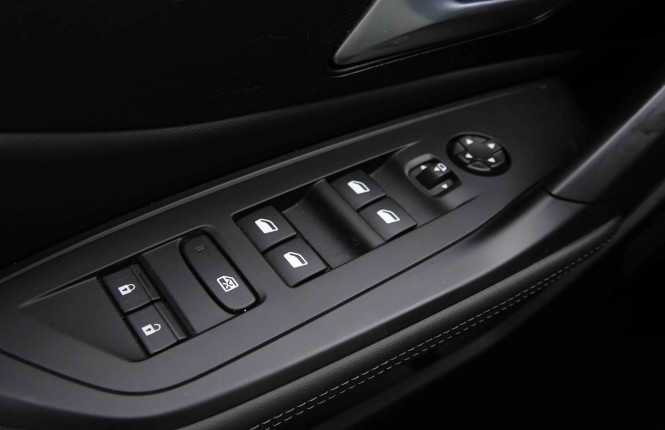 PEUGEOT_PEUGEOT_308_2550925_20.jpg PEUGEOT_PEUGEOT_308_2550925_20.jpg