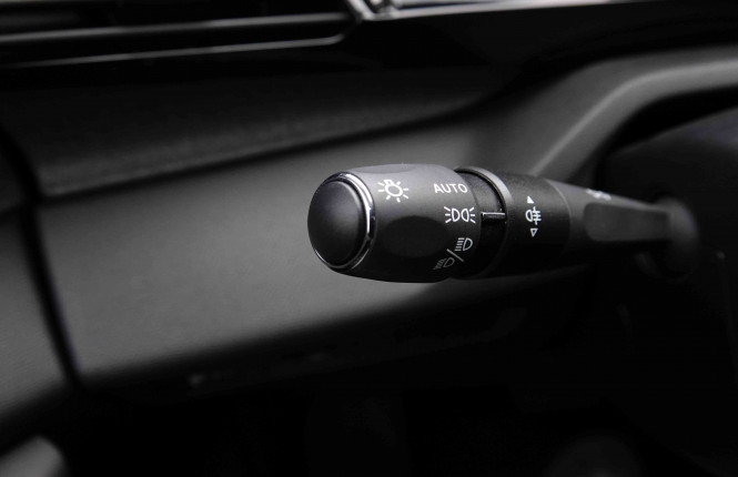 PEUGEOT_PEUGEOT_308_2550928_16.jpg PEUGEOT_PEUGEOT_308_2550928_16.jpg