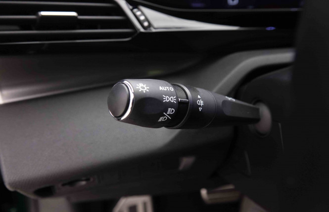 PEUGEOT_PEUGEOT_308_2550989_16.jpg PEUGEOT_PEUGEOT_308_2550989_16.jpg