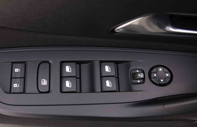 PEUGEOT_PEUGEOT_308_2551249_20.jpg PEUGEOT_PEUGEOT_308_2551249_20.jpg